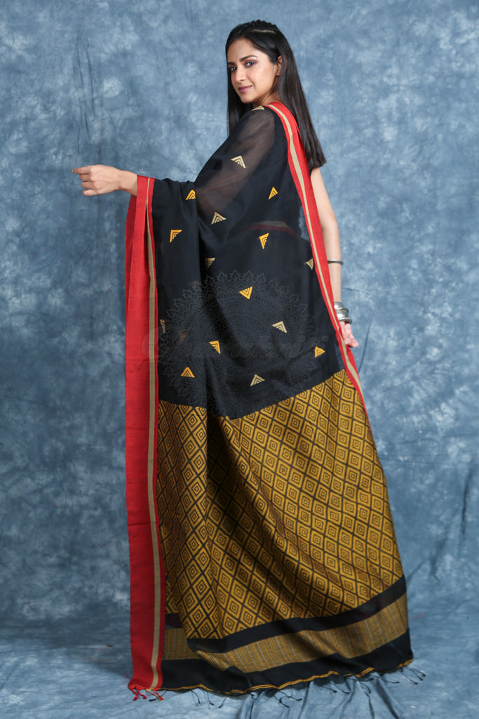 Black Handloom Saree With Allover Butta freeshipping - Charukriti